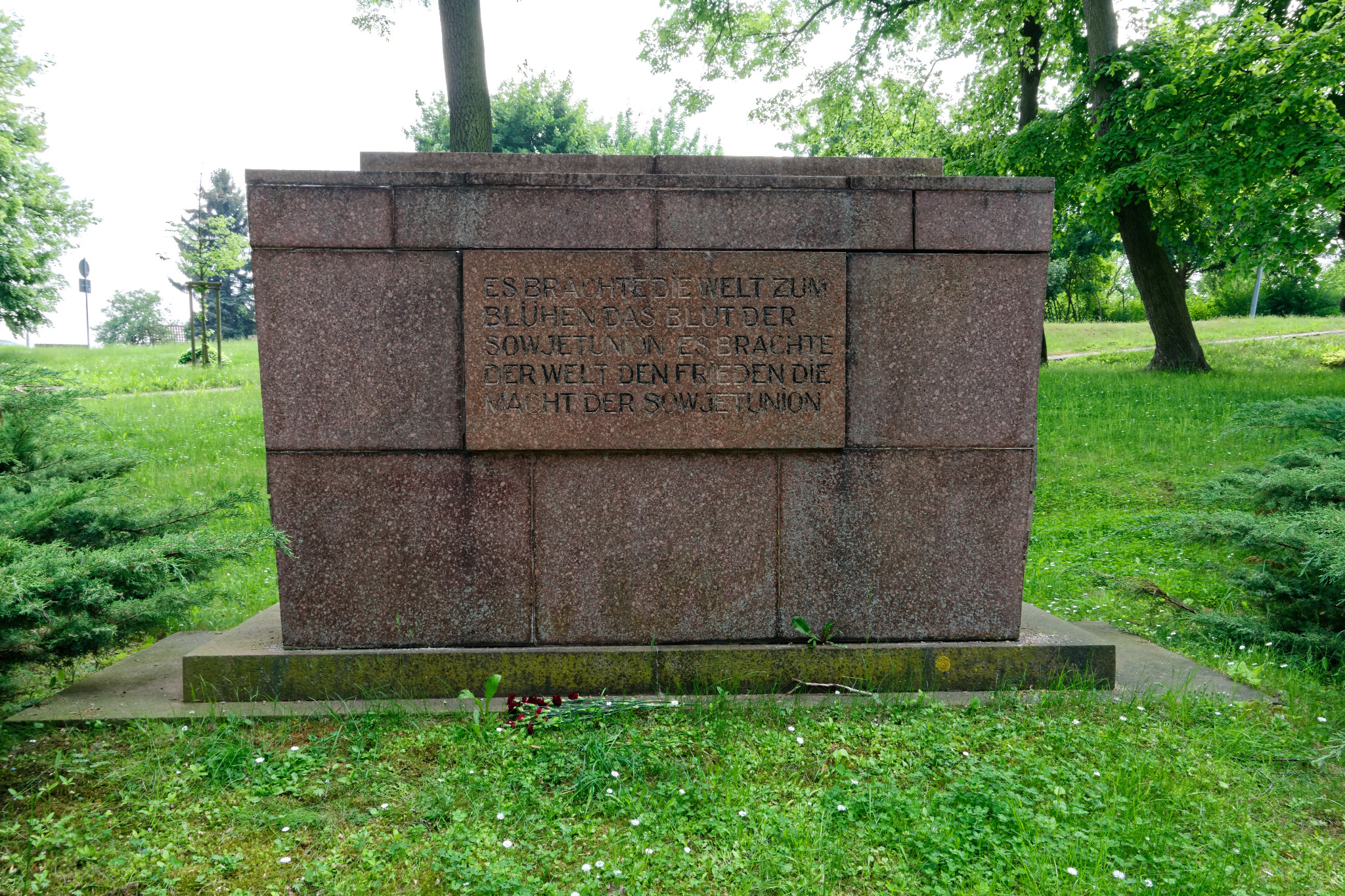 Mahnmal bei der Burg Querfurt - Mai 2018